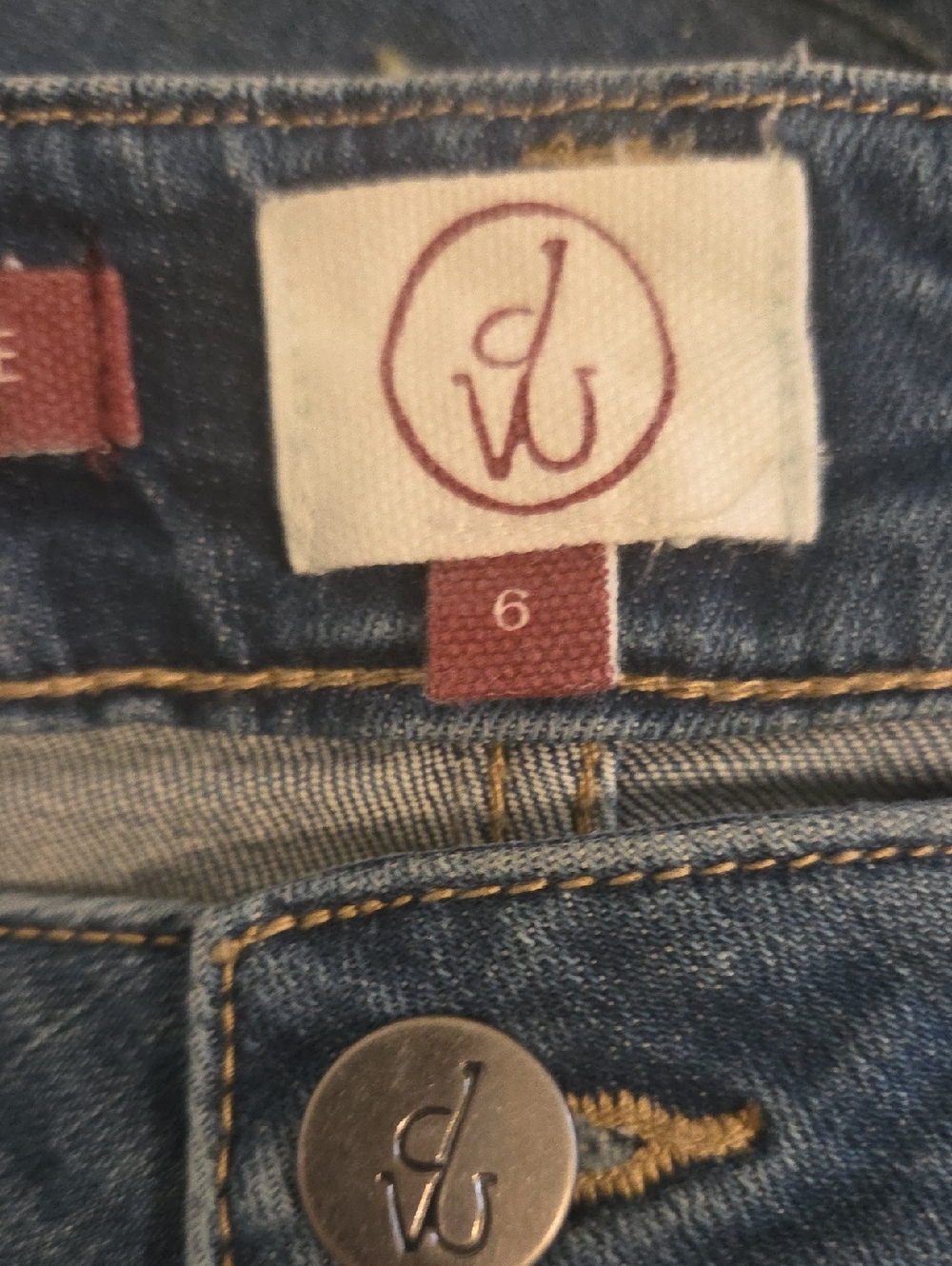 Driftwood Fiora Flare Strawberry Fields Embroidered Denim Women's Jeans Size 6 - Picture 6 of 11